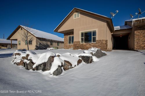 321 Cedar Springs Dr, Thayne, WY, 83127-2000 | Card Image