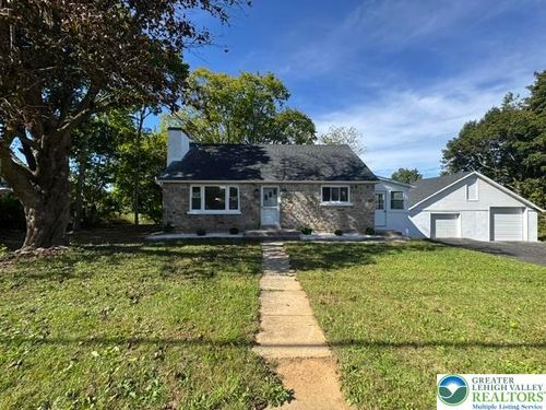 1561 Limeport Pike, Coopersburg, PA, 18036-3008 | Card Image