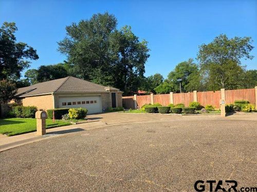 1617 Clearbrook Cir, Henderson, TX, 75652-2863 | Card Image