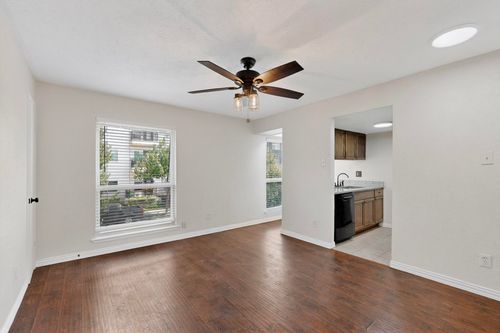 apt-201-2003 Bennett Ave, Dallas, TX, 75206-7377 | Card Image