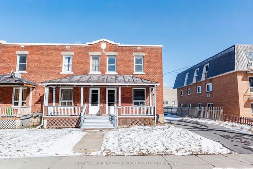 127 1st St W, Cornwall, ON, K6J1C2 | Card Image
