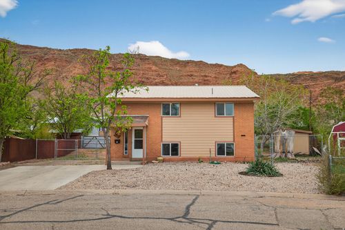 430 Ute Cir, Moab, UT, 84532-2944 | Card Image