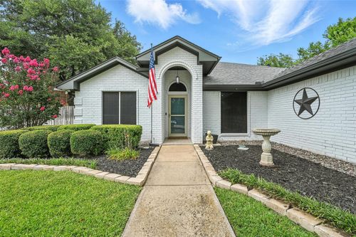 1411 Derby Dr, Kennedale, TX, 76060-6023 | Card Image