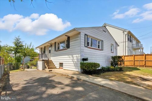 2012 S Lincoln St, ARLINGTON, VA, 22204-5331 | Card Image