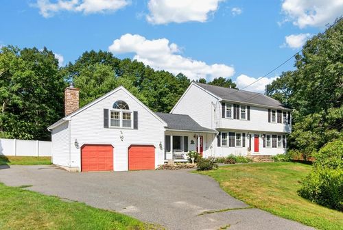 6 Paddock Ln, Dracut, MA, 01826-4276 | Card Image