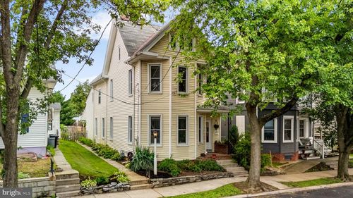 53 Front St, LITITZ, PA, 17543-1507 | Card Image