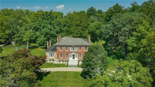 24 Broad St, Kinderhook, NY, 12106-7702 | Card Image