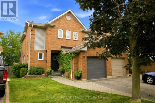 27 Heaver Dr, Whitby, ON, L1N8X2 | Card Image