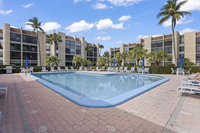 APT-104 - 3472 Ne Causeway Blvd, Condo with 2 bedrooms, 2 bathrooms and null parking in Jensen Beach FL | Image 36