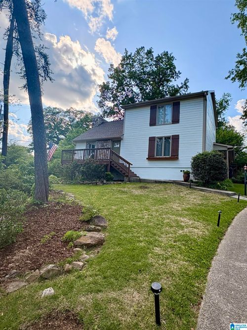 2244 Great Rock Rd, VESTAVIA HILLS, AL, 35216-2129 | Card Image