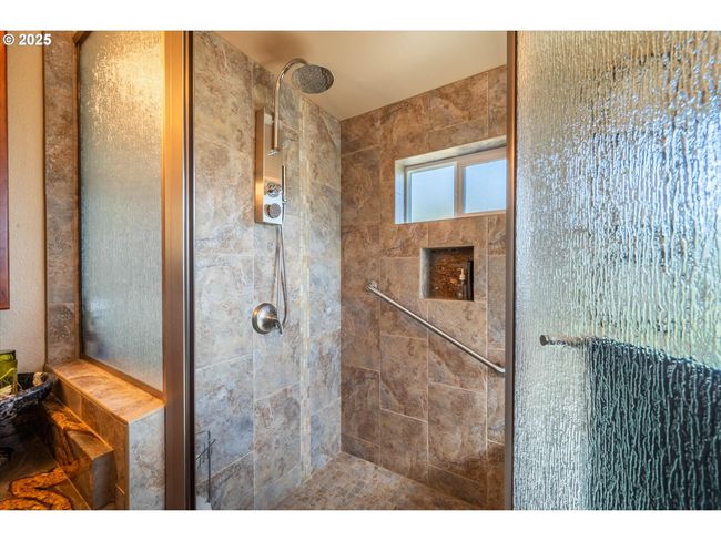 Attached Bathroom #1-Full Bathroom | Image 23