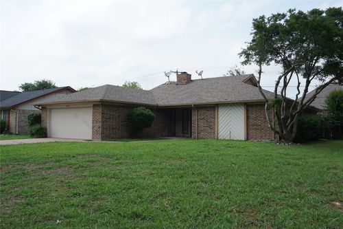 7133 Barbados Dr, North Richland Hills, TX, 76180-6105 | Card Image