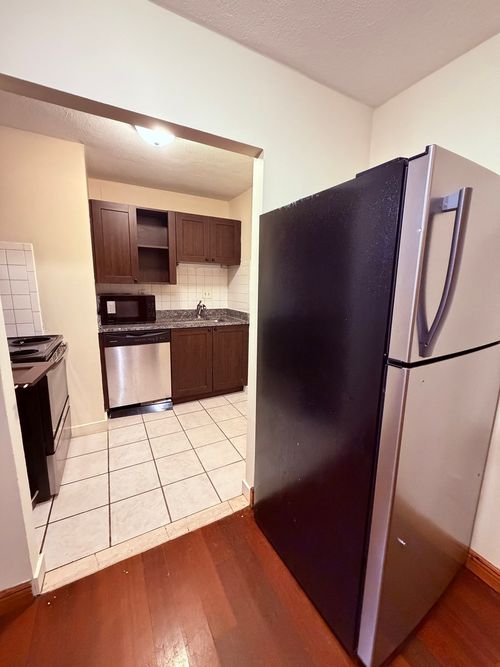 19-70 Lafayette Ave, Chelsea, MA, 02150-2047 | Card Image