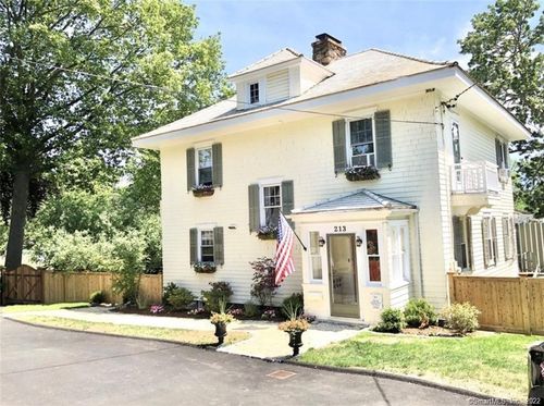 213 Rowayton Ave, Norwalk, CT, 06853-1240 | Card Image