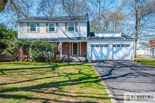 575 Grove Ave, Edison, NJ, 08820-3606 | Card Image