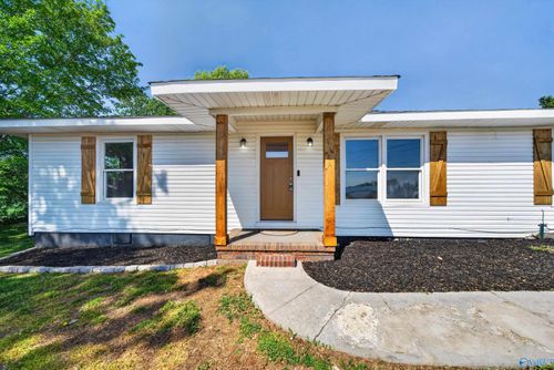 1199 Walker Ln, New Market, AL, 35761-7712 | Card Image