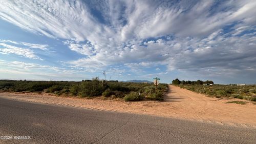 1450 Desert Aire Dr, Chaparral, NM, 88081-7473 | Card Image