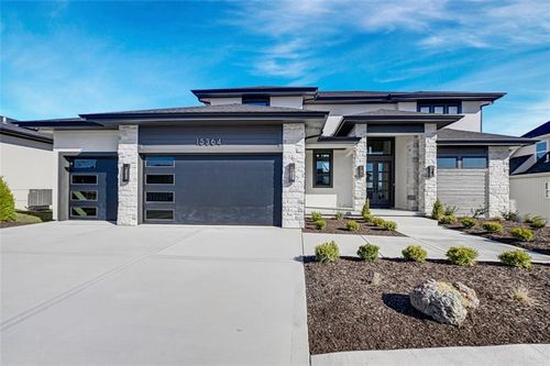 15364 W 161st Ter, Olathe, KS, 66062 | Card Image