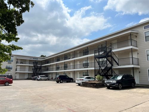 203-701 W Sycamore St, Denton, TX, 76201-5981 | Card Image