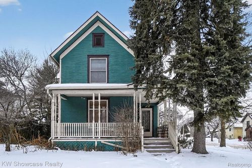 733 N Walnut St, Lansing, MI, 48906-5108 | Card Image