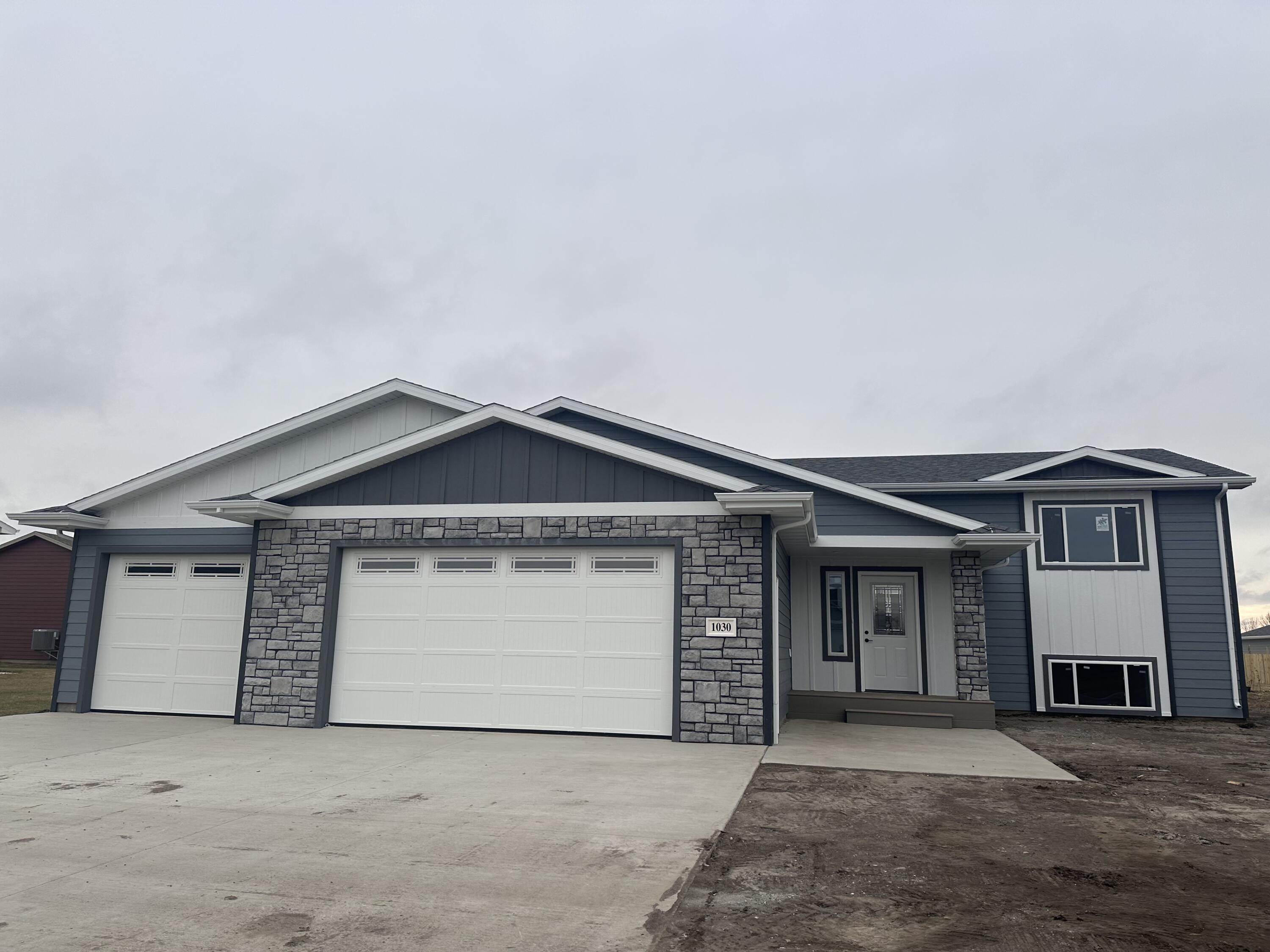 Nano Nagle Ave, Aberdeen, SD 57401