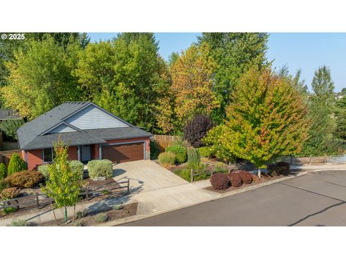2943 Sw Redmond Hill Rd, McMinnville, OR, 97128-8393 | Card Image