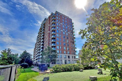817-350 Red Maple Rd, Richmond Hill, ON, L4C0T5 | Card Image