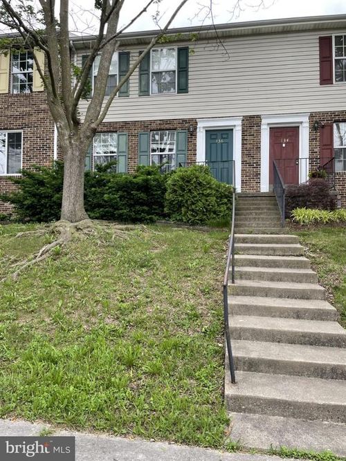 136 Parkside Dr, WINCHESTER, VA, 22602-6209 | Card Image