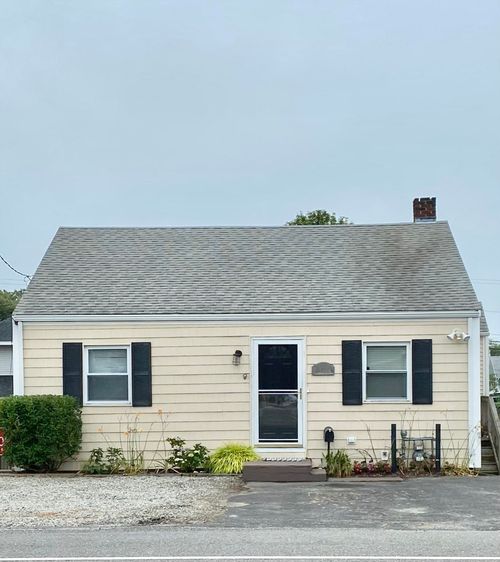 567 Nantasket Ave, Hull, MA, 02045-2334 | Card Image