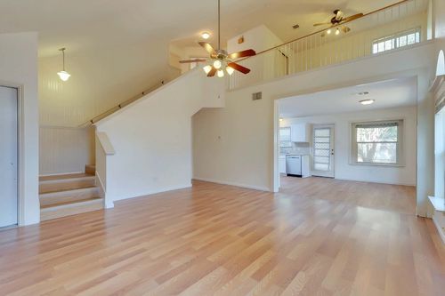 3735 Castle Rock Dr, Round Rock, TX, 78681-2267 | Card Image