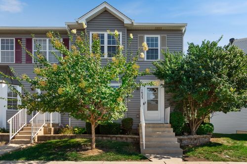 1623 Delaware Ct, Geneva, IL, 60134-3448 | Card Image