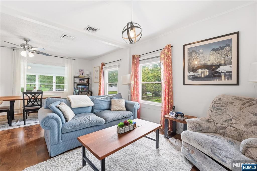 Residential in Hawthorne 4