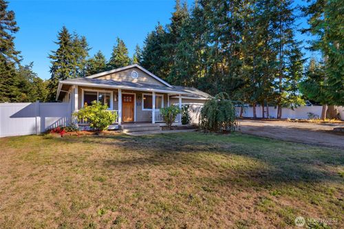 938 Nw Camano Drive, Camano Island, WA, 98282 | Card Image