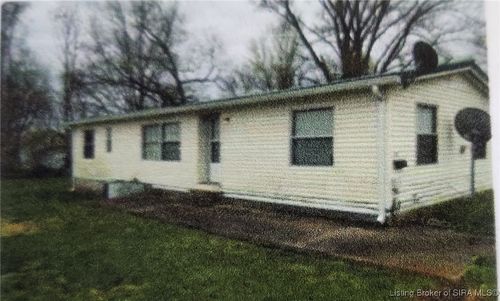 402 Josephine St, Paoli, IN, 47454-1122 | Card Image