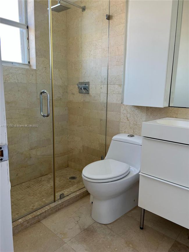 APT-488 - 11600 Nw 60 Th Ter, Condo with 2 bedrooms, 3 bathrooms and null parking in Doral FL | Image 13