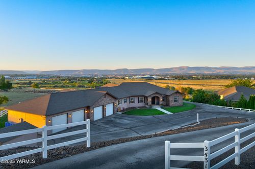 3431 Goodman Rd, Union Gap, WA, 98903-9506 | Card Image