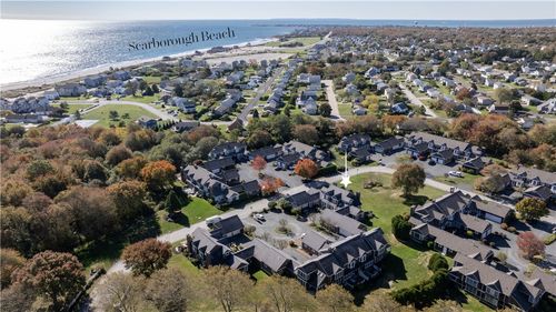 3 Fox Dr, Narragansett, RI, 02882-4842 | Card Image