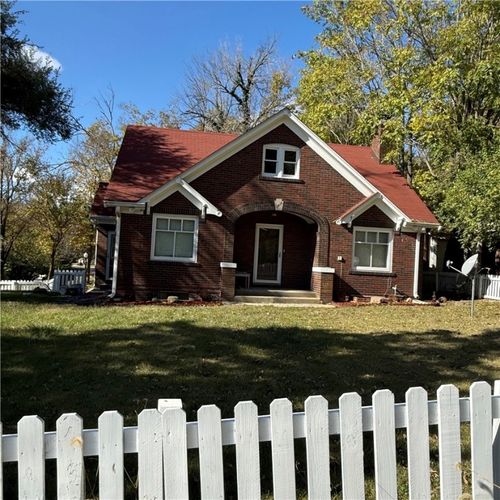 1010 Lincoln Park Dr, Decatur, IL, 62522-2911 | Card Image