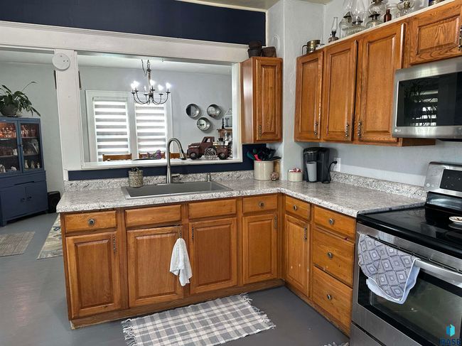 44415 Us Highway 18, House other with 3 bedrooms, 2 bathrooms and null parking in Freeman SD | Image 32