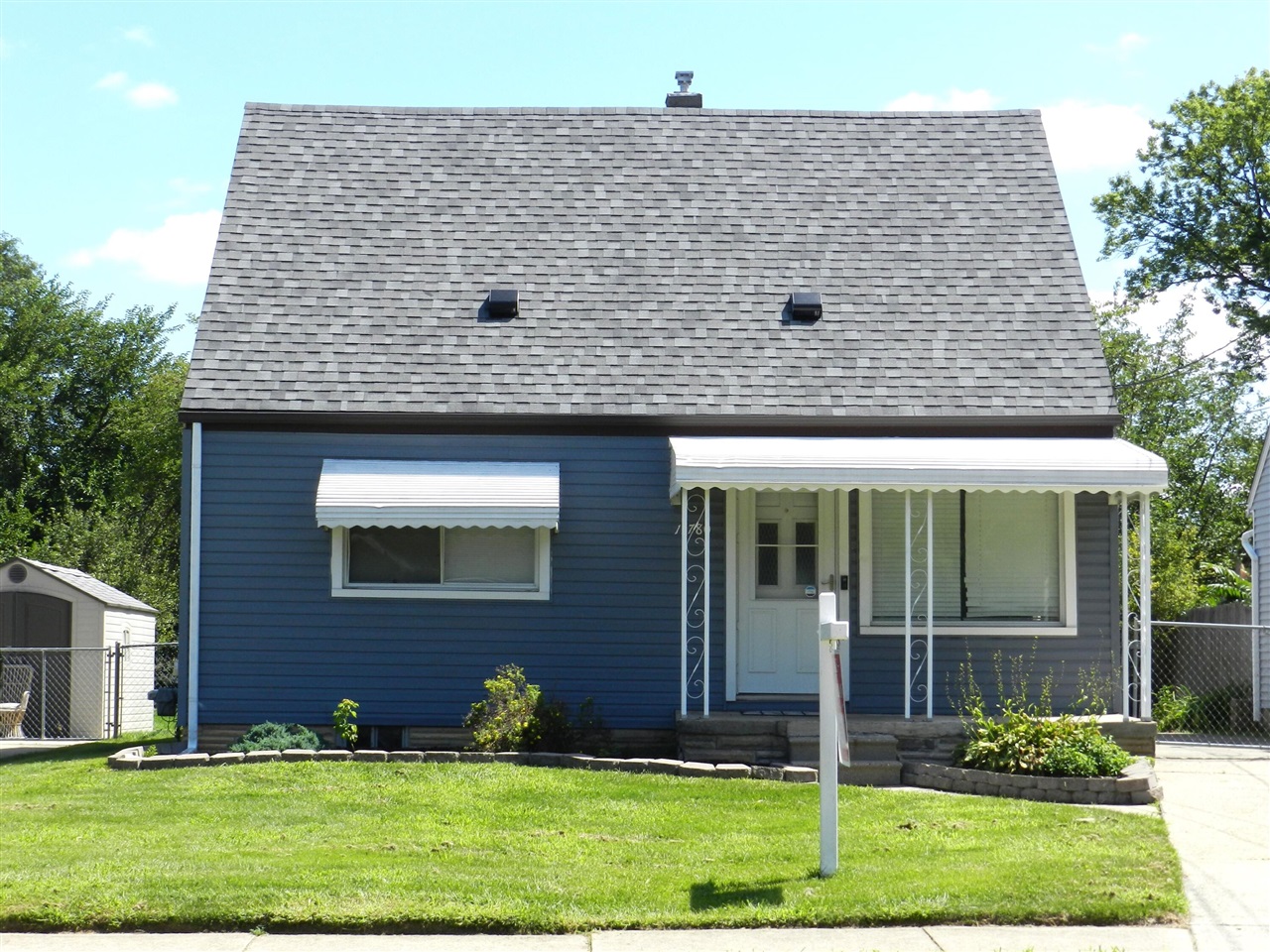 Camden St, Livonia, MI 48150