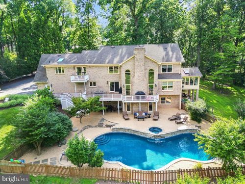 431 Olympia Way, Great Falls, VA, 22066-3018 | Card Image