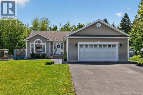 102 Acacia Dr, Moncton, NB, E1E0A3 | Card Image