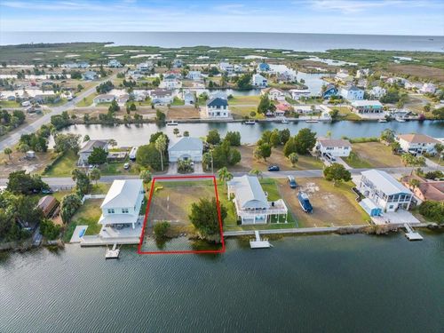 3332 Oleander Dr, Hernando Beach, FL, 34607-3519 | Card Image