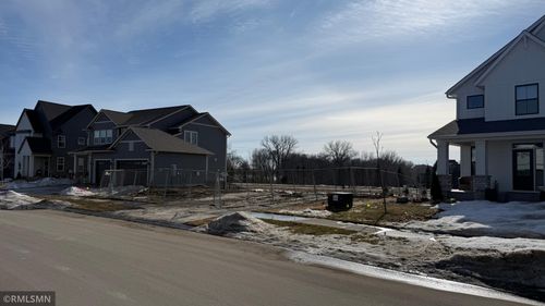 10131 Shadyview Ln N, Maple Grove, MN, 55311-5713 | Card Image