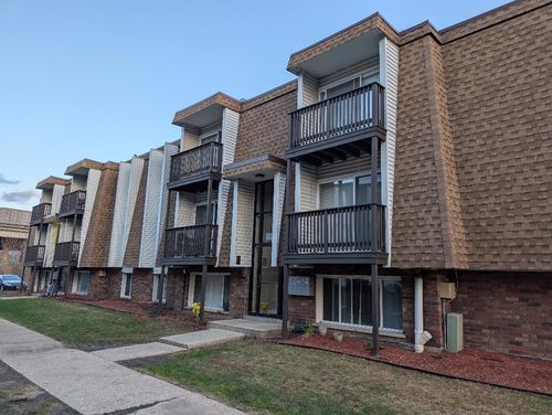 apt-b8-10620 Brooks Ln, Chicago Ridge, IL, 60415-1764 | Card Image