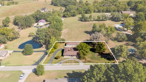 102 E Mockingbird Ln, Crane, MO, 65633-9147 | Card Image
