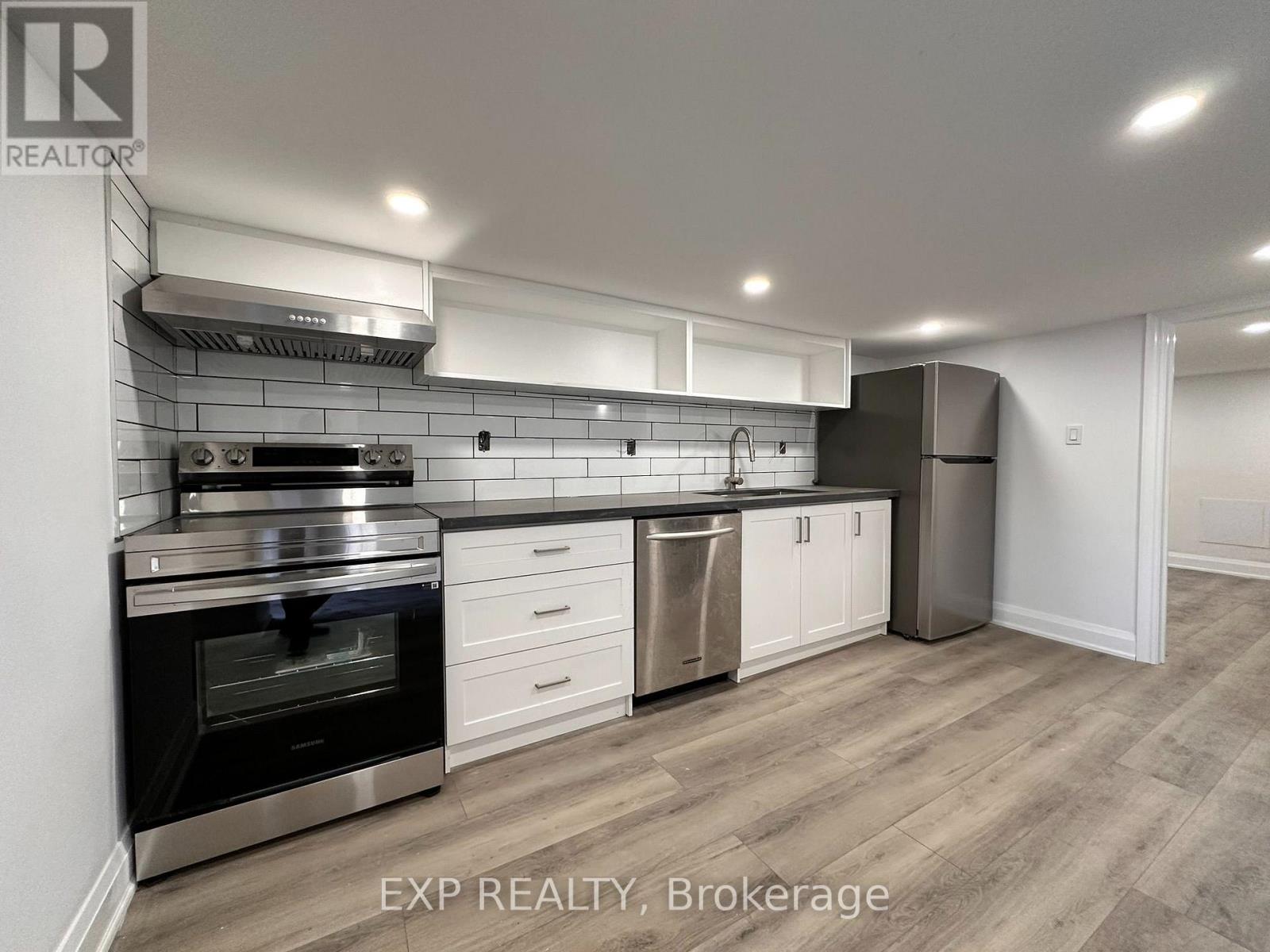 Residential Lease in Toronto (Little Portugal)