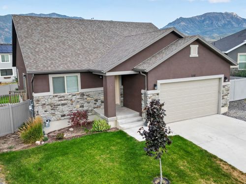 330 Granite Dr, Santaquin, UT, 84655-5722 | Card Image