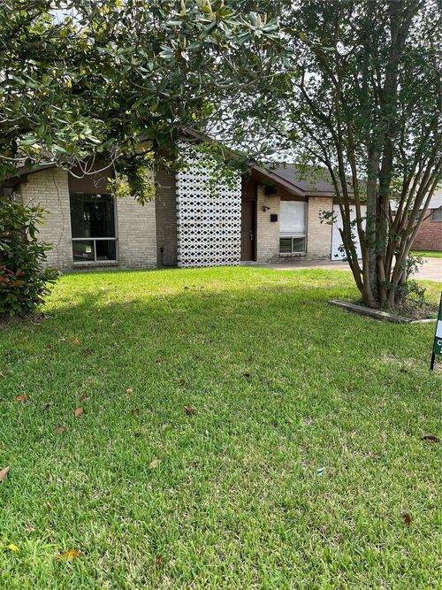 5142 Madden Ln, Houston, TX, 77048-2722 | Card Image