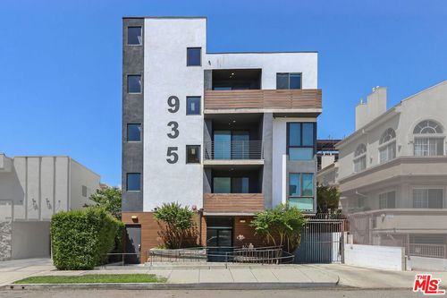 401-935 N Hudson Ave, Los Angeles, CA, 90038-2591 | Card Image